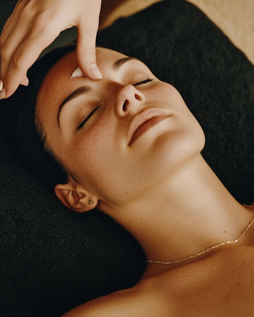Unlock Radiant Skin: The One-Minute Uplifting Bedtime Massage