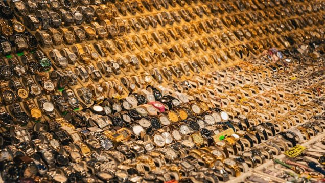 Luxury vs. Affordable Watches: Unveiling the Quality and Price Gap