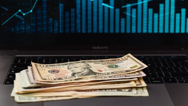 From Data Dreams to Digital Dollars: Launch Your First Data Product in 7 Days