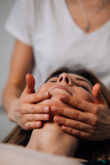 Unlock a Younger-Looking You: Simple Face Massages to Combat Stress-Induced Sagging