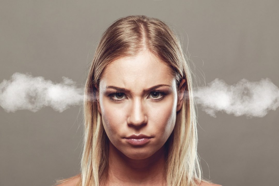 This Japanese Face Yoga Lifts 90% of Facial Sagging