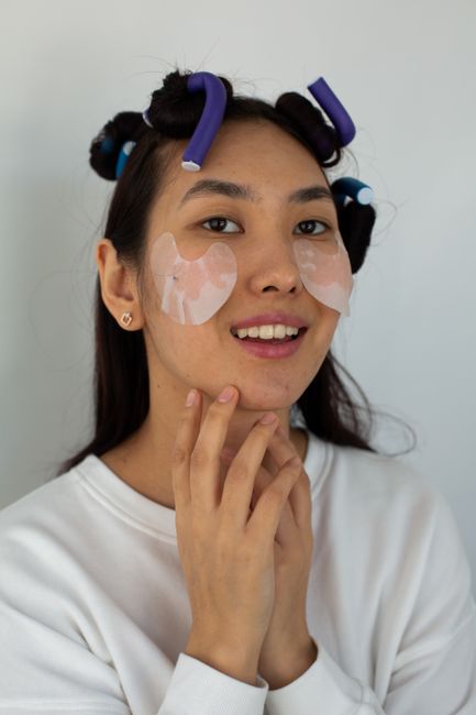 Japanese Face Yoga for Under-Eye Bags: A 3-Step Guide